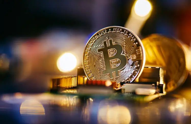 Celsius poderá vender Bitcoin minerado para pagar operações