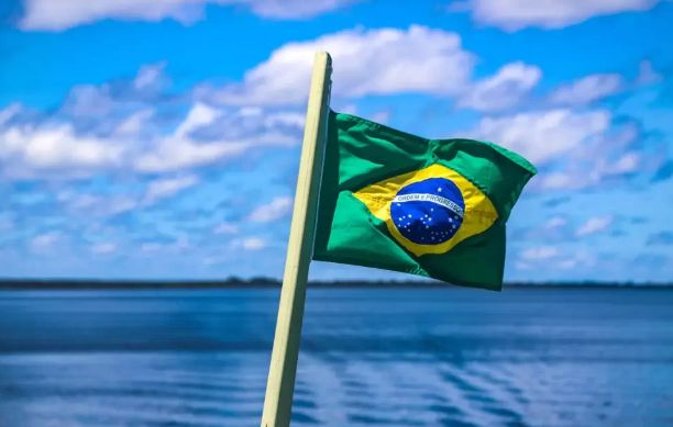 Brasil registra a maior adoção de criptomoedas na América Latina, mas o que muda para os investidores?
