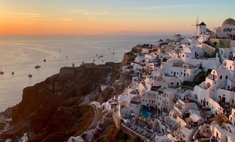 Caixas eletrônicos de Bitcoin da Grécia tentam atrair turistas durante alta temporada
